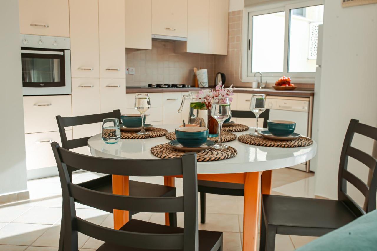 Fantastic 4 Cyprus First Line Beachfront Boghaz Esterno foto