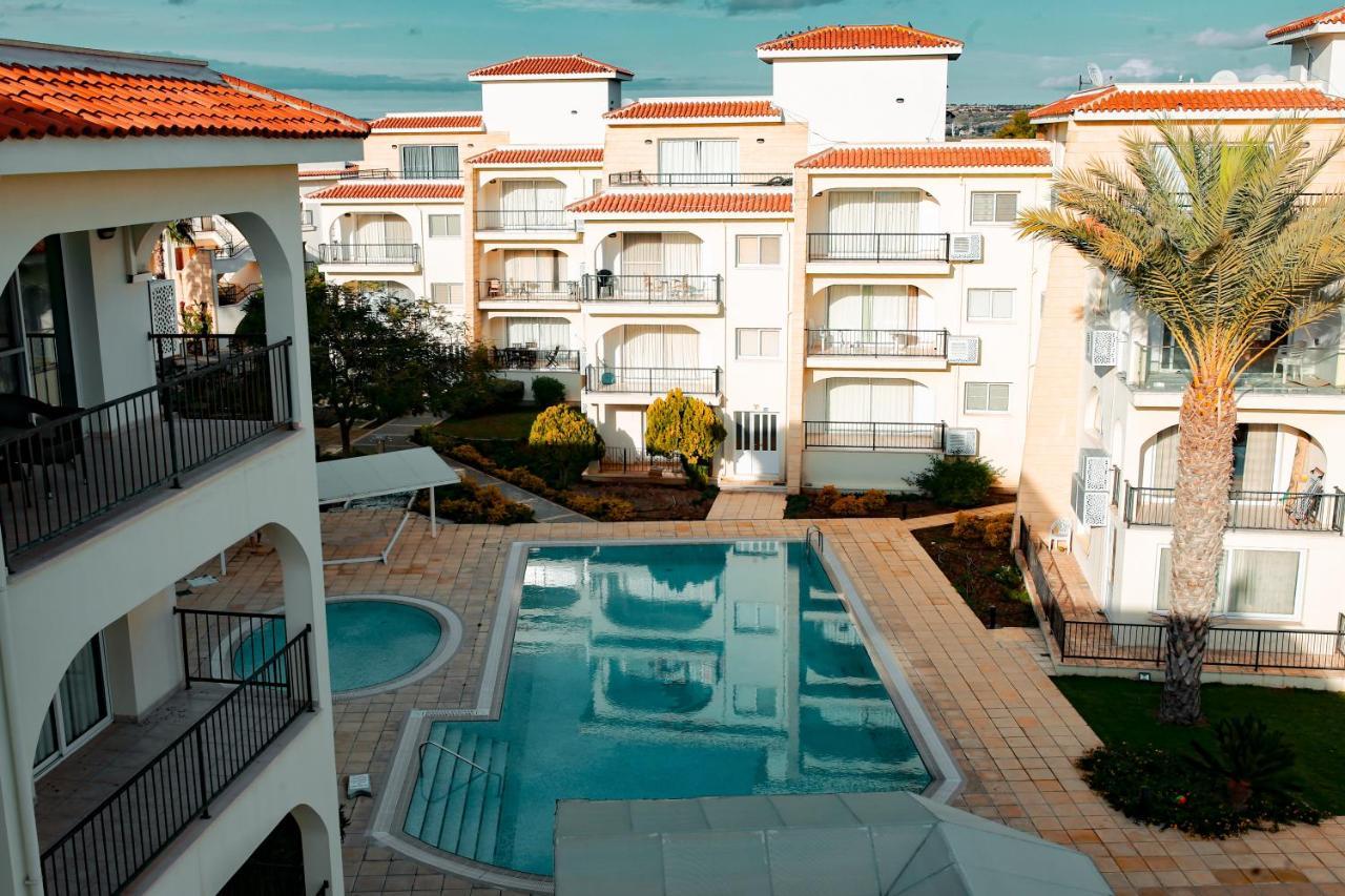 Fantastic 4 Cyprus First Line Beachfront Boghaz Esterno foto