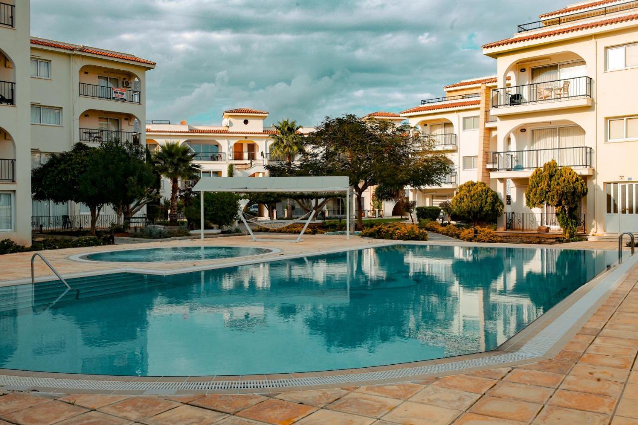Fantastic 4 Cyprus First Line Beachfront Boghaz Esterno foto