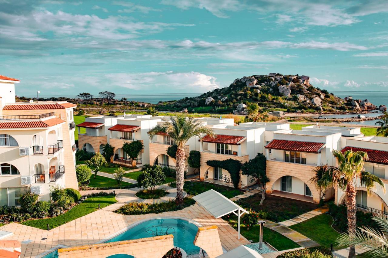 Fantastic 4 Cyprus First Line Beachfront Boghaz Esterno foto