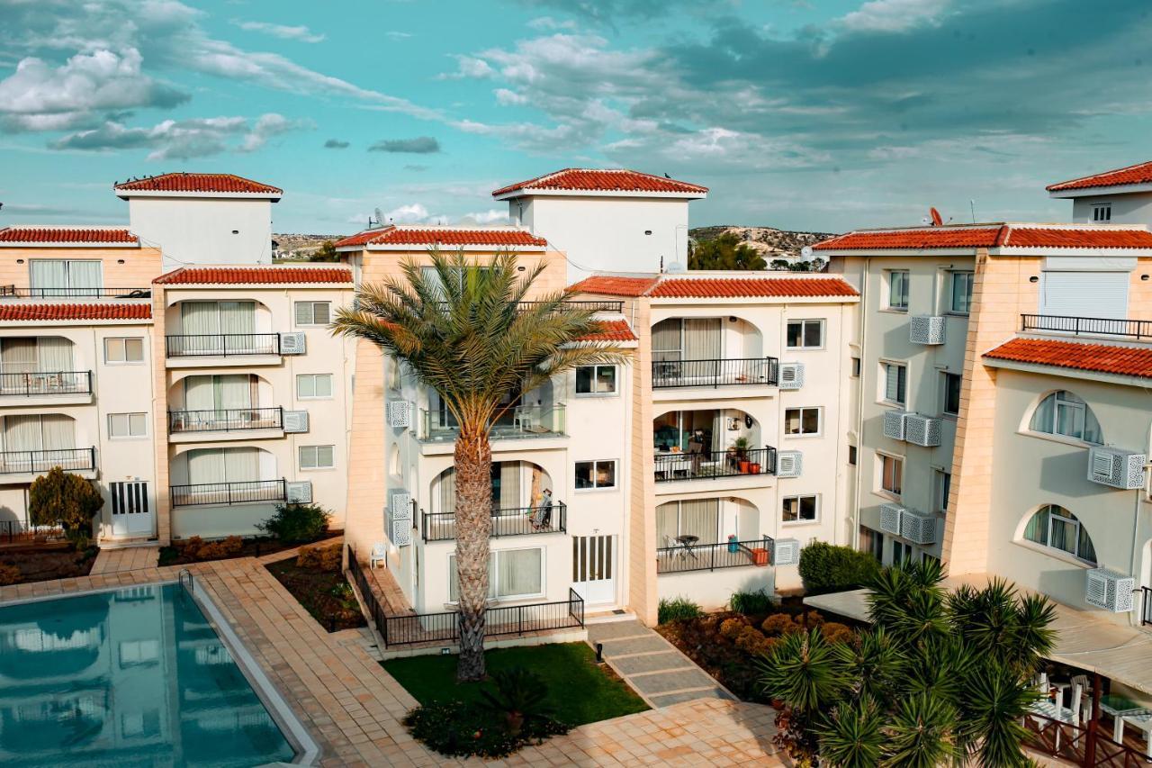 Fantastic 4 Cyprus First Line Beachfront Boghaz Esterno foto